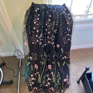 Embroidered floral maxi skirt